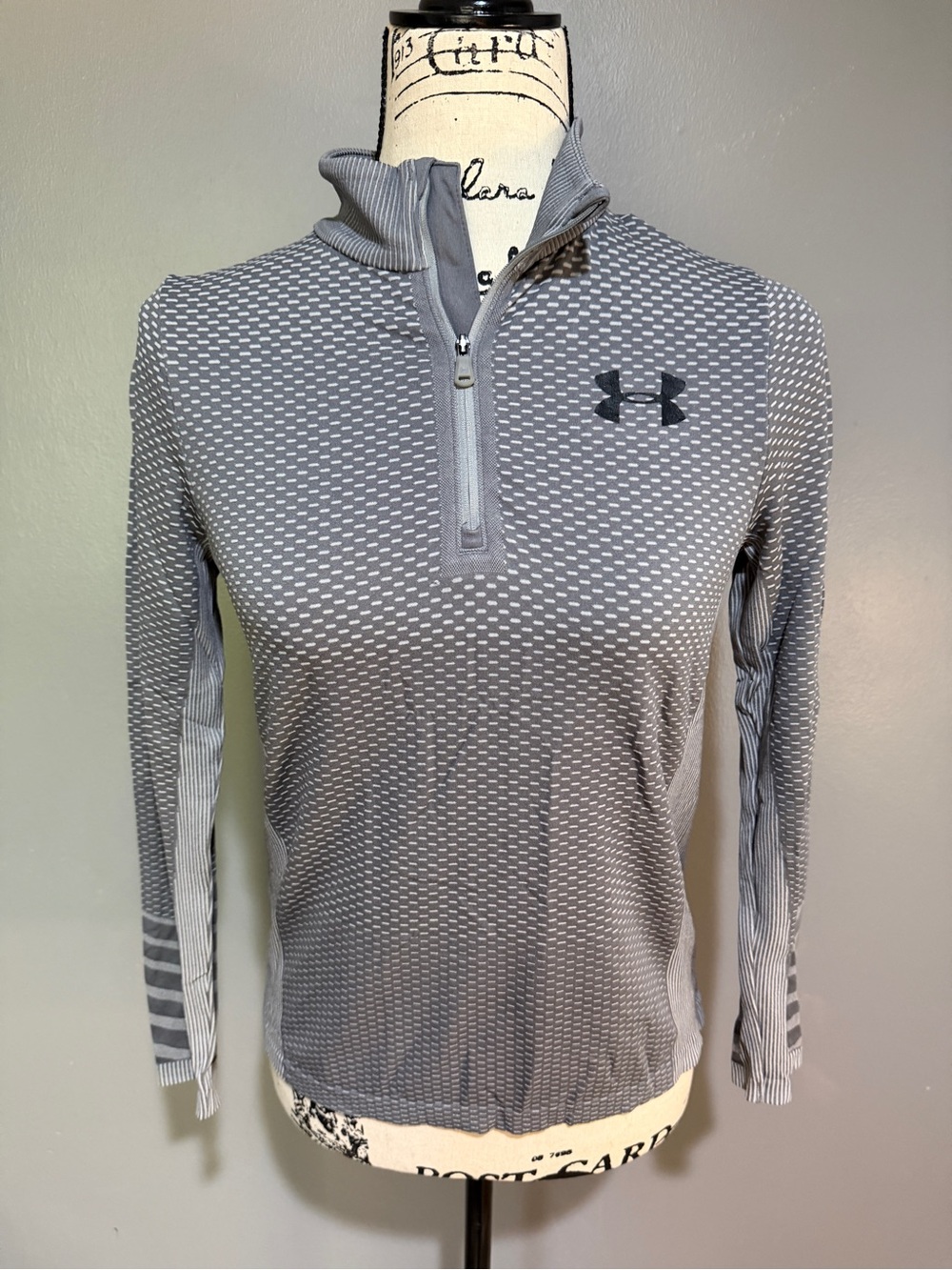 Under Armour Youth Gray Quarter-Zip athletic Top Sz YM